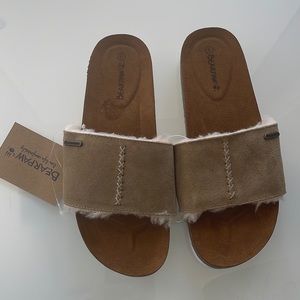 BEARPAW BETTINA BROWN TAN SUEDE SANDALS SLIDES SIZE 9